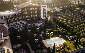 Alpenpalais Kroell Schenna 4*